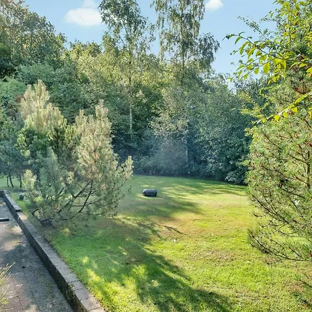 Forest House In Scenic Lundby Krat Near Aalborg Feriehus